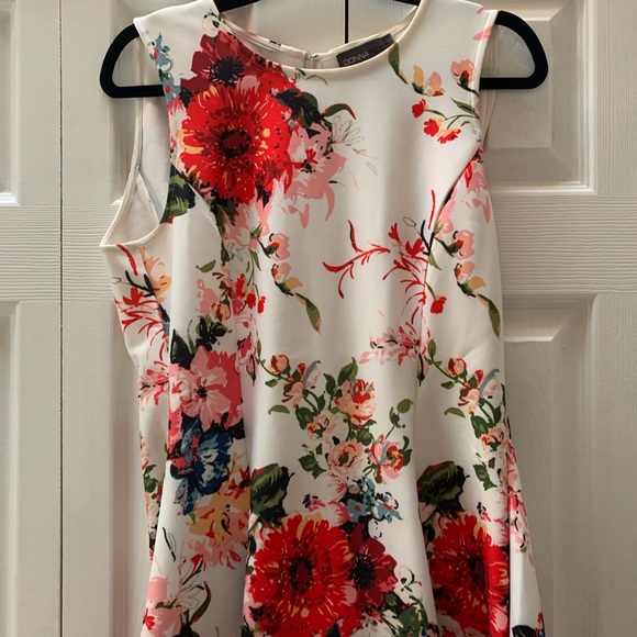 Floral a-line dress - Picture 4 of 4